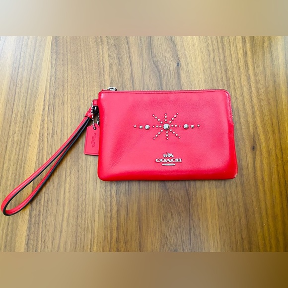 NWOT Coach Leather Wallet Wristlet Pouch Red - Picture 1 of 6